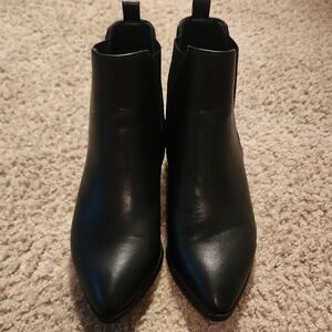 TOP Moda Sleek Black Ankle Booties
